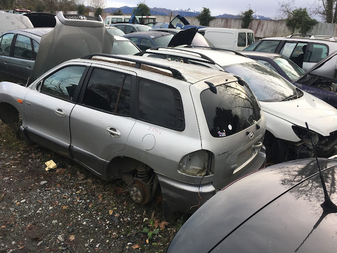 Aperçu des activités de la casse automobile VIGNEAU CASS'AUTO 64 située à ESCOUT (64870)